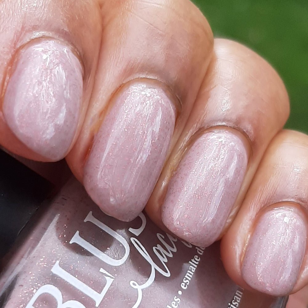 Pale pink gel nails with stamping and glitter - Kerruticles